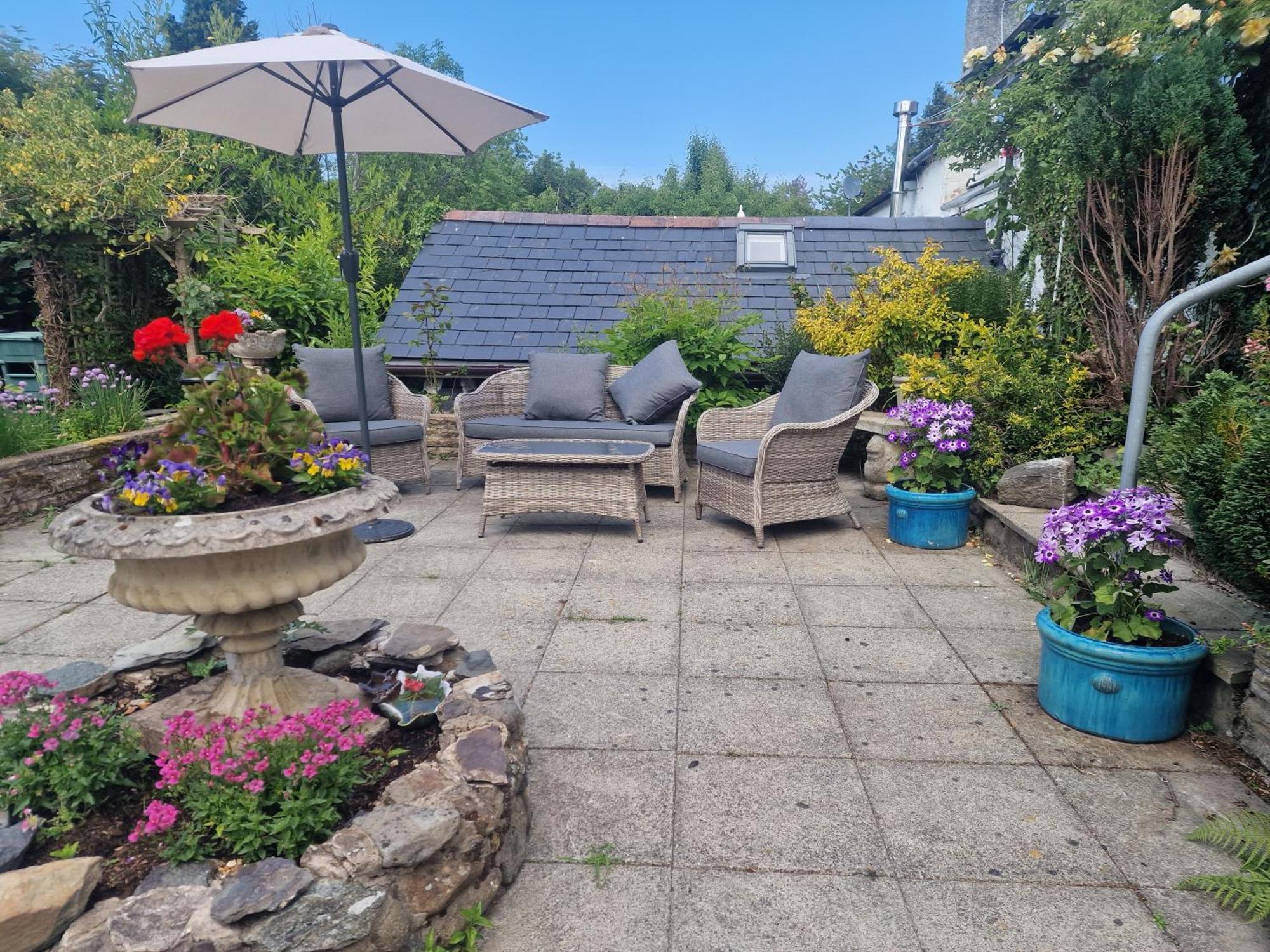 Glyn Isa Country House B&B And Self Catering Apartments Конуи Екстериор снимка