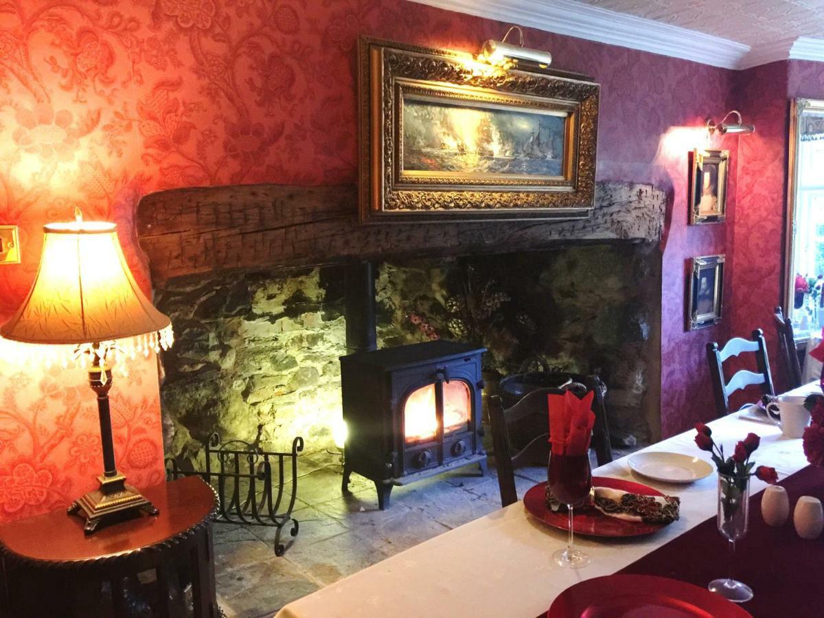 Glyn Isa Country House B&B And Self Catering Apartments Конуи Екстериор снимка